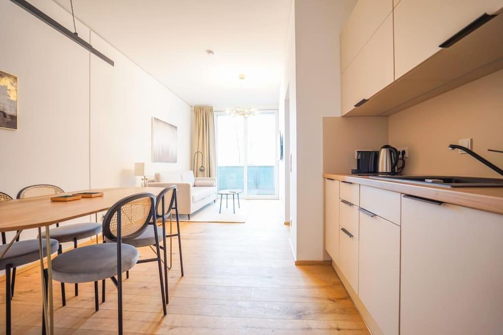 Executive Suite W/ Rooftop Pool Wenen Buitenkant foto