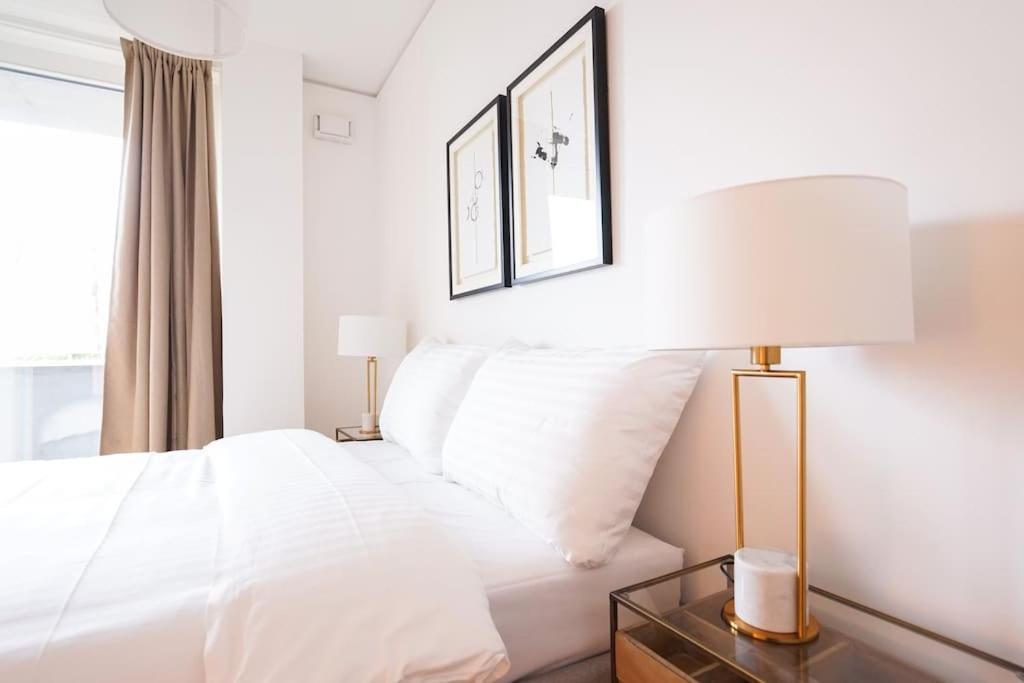 Executive Suite W/ Rooftop Pool Wenen Buitenkant foto